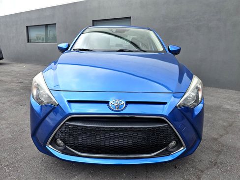 Used 2019 Toyota Yaris XLE image 28