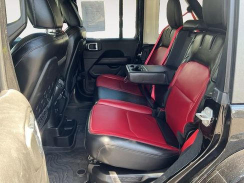 Used 2023 Jeep Wrangler Unlimited Rubicon 4xe AWD/4WD image 13