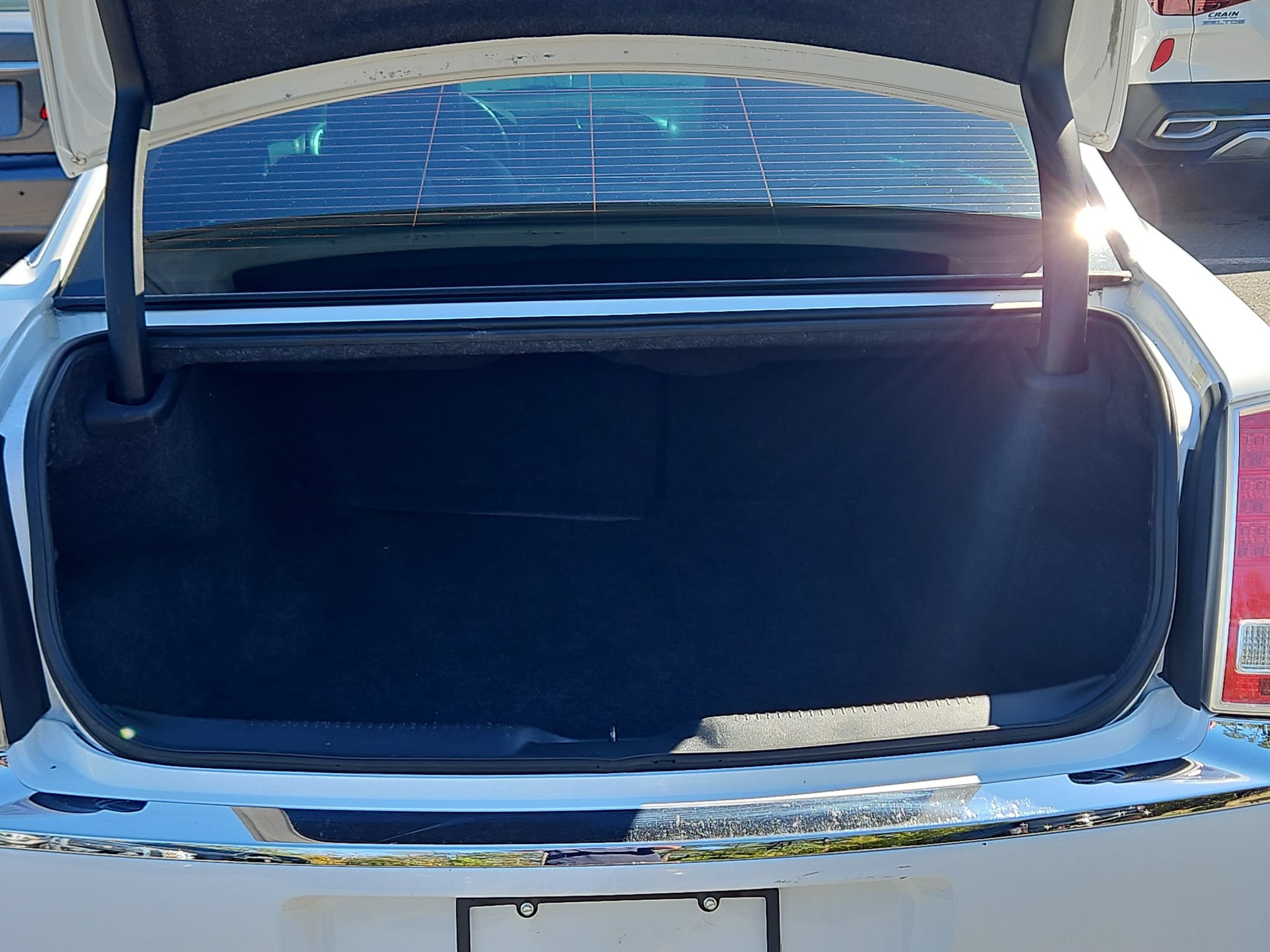Used 2014 Chrysler 300 RWD image 18