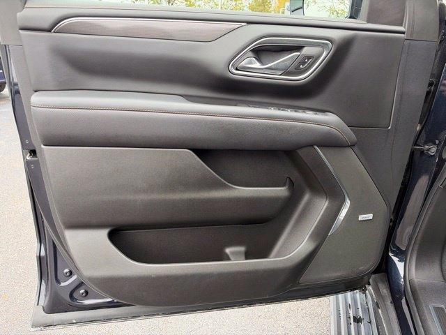 Used 2023 GMC Yukon AT4 w/ AT4 Premium Package AWD/4WD image 26