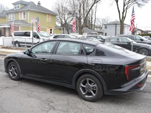 Used 2025 Kia K4 FWD image 5