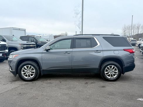 Certified 2021 Chevrolet Traverse LT image 4