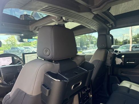 Used 2024 GMC Hummer EV 3X w/ Extreme Off-Road Package AWD/4WD image 17
