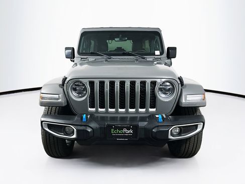 Used 2022 Jeep Wrangler Unlimited Sahara w/ Cold Weather Group AWD/4WD image 2