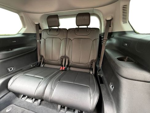 Used 2023 Jeep Grand Cherokee L Limited image 21