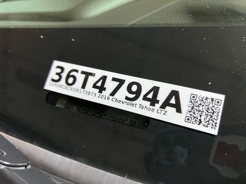 Used 2016 Chevrolet Tahoe LTZ image 36