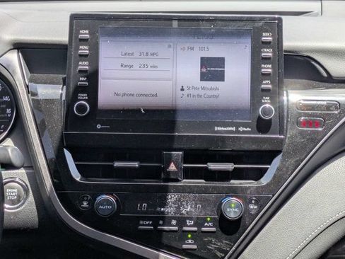 Used 2023 Toyota Camry SE w/ Cold Weather Package FWD image 17
