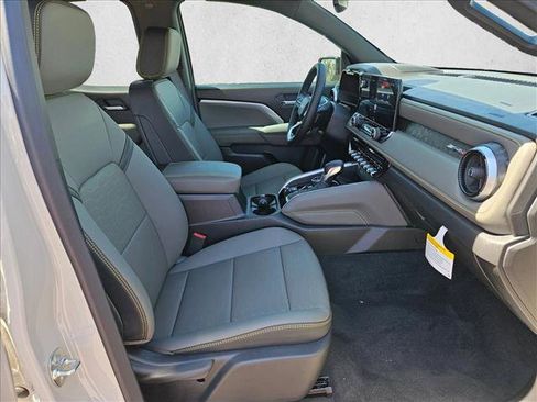 New 2026 Chevrolet Colorado ZR2 AWD/4WD image 18