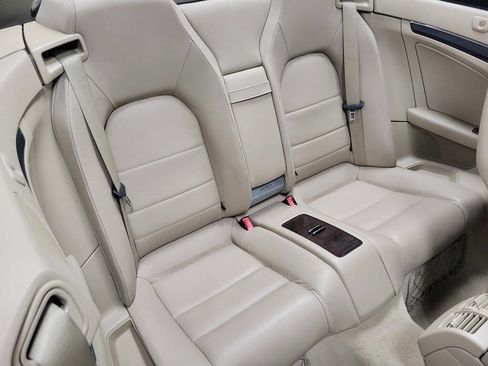 Used 2011 Mercedes-Benz E 350 Cabriolet image 24