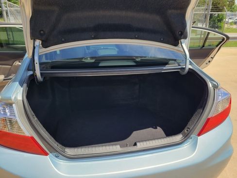 Used 2012 Honda Civic Hybrid Sedan image 14