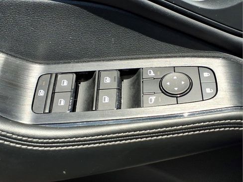 Certified 2023 Nissan Rogue SV w/ SV Premium B Package AWD/4WD image 23