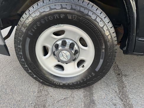 Used 2017 Chevrolet Express 3500 LT w/ LT Preferred Equipment Group RWD image 9
