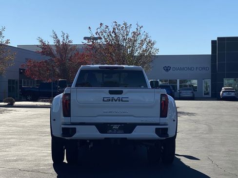New 2026 GMC Sierra 3500 Denali Ultimate AWD/4WD image 14