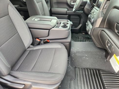 New 2026 Chevrolet Silverado 2500 Custom w/ Custom Value Package image 19