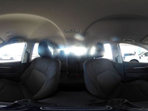 Used 2025 Toyota Camry LE image 41