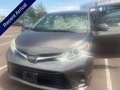 Used 2020 Toyota Sienna XLE