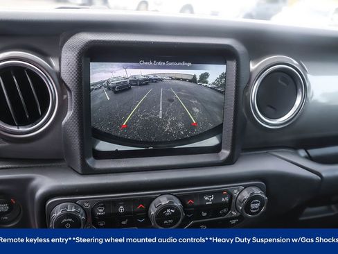 Used 2020 Jeep Wrangler Unlimited Sahara w/ Uconnect 4C Nav & Sound Group image 8