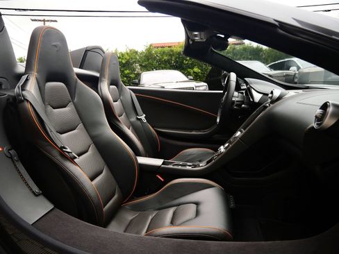 Used 2013 McLaren MP4-12C Spider RWD image 11