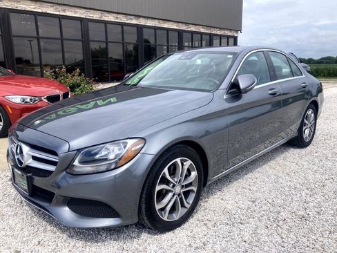 Used 2017 Mercedes-Benz C 300 Sedan image 2