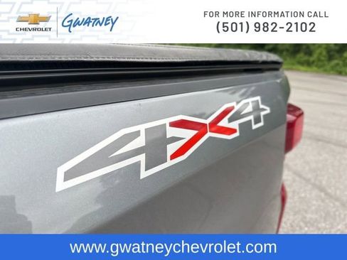 Used 2020 Chevrolet Silverado 1500 Custom w/ Custom Value Package AWD/4WD image 15