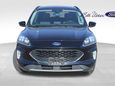 Used 2020 Ford Escape Titanium image 2