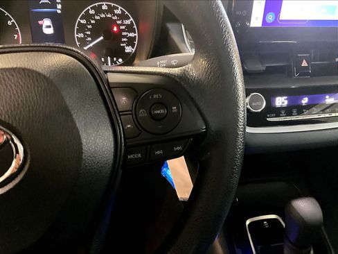 Used 2023 Toyota Corolla LE image 23