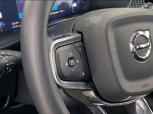 Certified 2025 Volvo XC40 B5 Plus image 27