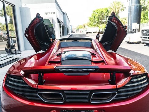 Used 2014 McLaren MP4-12C Spider RWD image 27