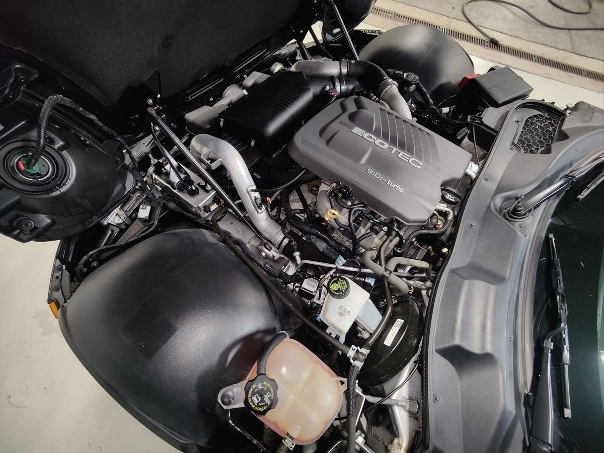 Used 2008 Pontiac Solstice GXP w/ Premium Package RWD image 4