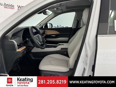 New 2026 Toyota Grand Highlander Limited FWD image 5