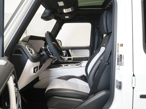 Certified 2025 Mercedes-Benz G 63 AMG 4MATIC image 11