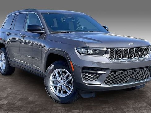 New 2026 Jeep Grand Cherokee Laredo X AWD/4WD image 2
