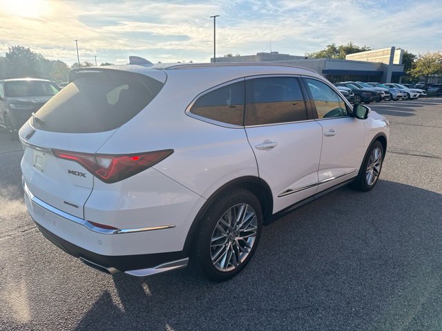 Certified 2022 Acura MDX w/ Advance Package AWD/4WD image 3