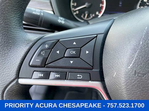 Used 2025 Nissan Altima 2.5 SV FWD image 12