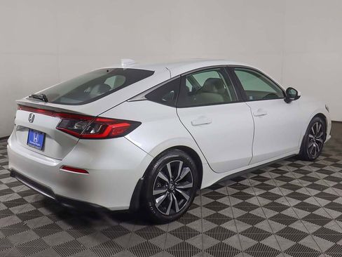 Used 2024 Honda Civic EX-L image 10