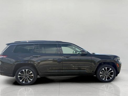 Used 2022 Jeep Grand Cherokee L Overland w/ Advanced Protech Group III AWD/4WD image 9