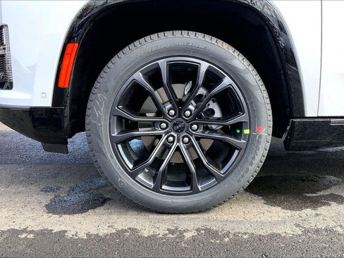 New 2026 Jeep Grand Wagoneer Summit w/ Rear Seat Video Group I image 11