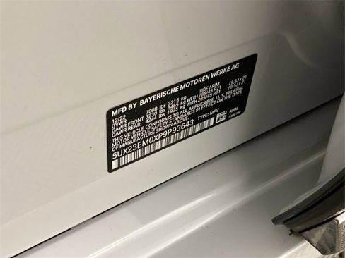 Used 2023 BMW X7 xDrive40i w/ Premium Package image 41