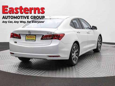 Used 2017 Acura TLX FWD image 5