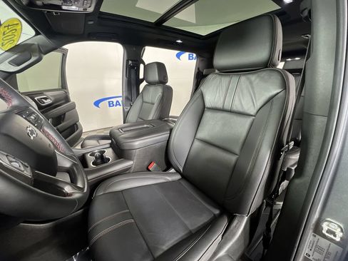 Certified 2024 Chevrolet Suburban RST w/ Luxury Package AWD/4WD image 20