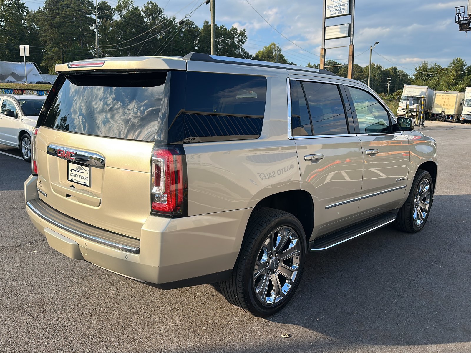 Used 2016 GMC Yukon Denali w/ Open Road Package AWD/4WD image 5