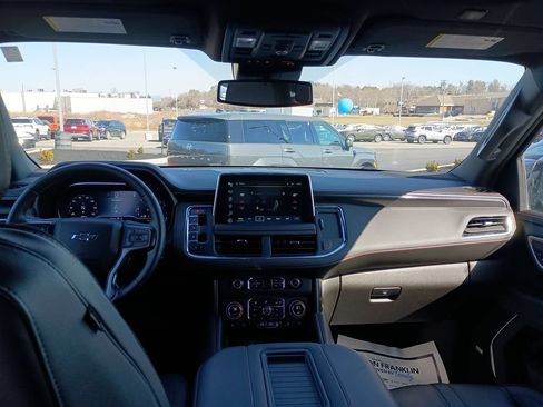 Used 2024 Chevrolet Tahoe RST w/ Luxury Package AWD/4WD image 10