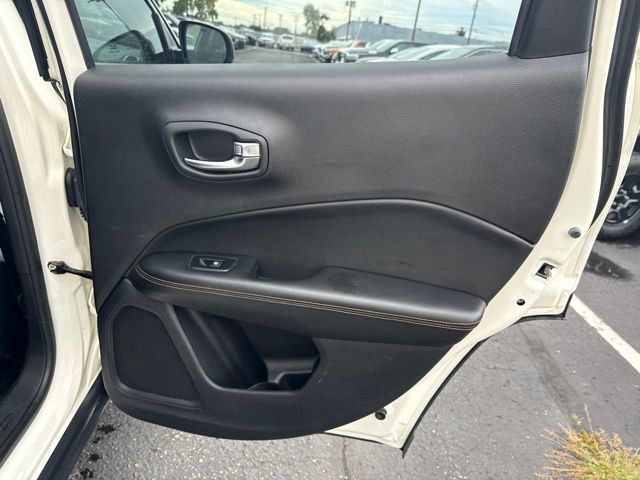 Used 2018 Jeep Compass Limited AWD/4WD image 27