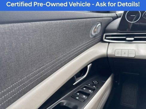 Used 2024 Hyundai Elantra Limited FWD image 23