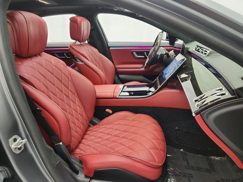 Certified 2023 Mercedes-Benz S 580 4MATIC Sedan image 19