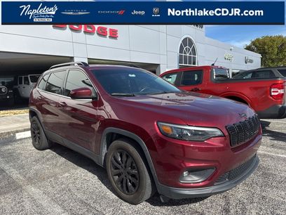 Used 2019 Jeep Cherokee Latitude Plus w/ Comfort/Convenience Group