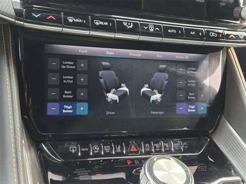 Used 2024 Jeep Grand Wagoneer Series III w/ Rear Seat Video Group 1 image 34