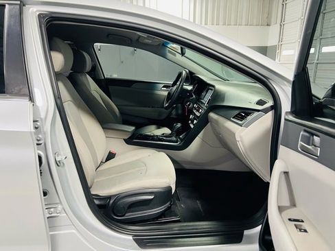 Used 2018 Hyundai Sonata SE image 29