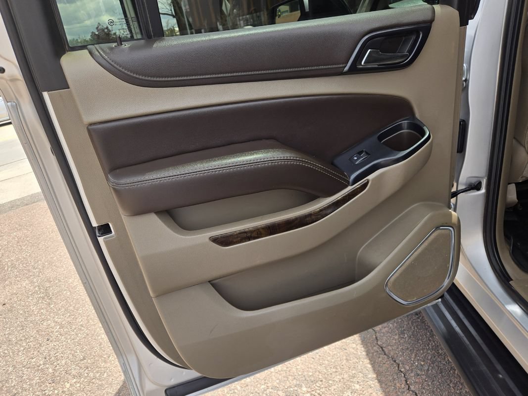 Used 2017 Chevrolet Suburban LT AWD/4WD image 19