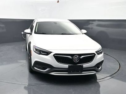 Used 2018 Buick Regal Essence w/ Driver Confidence Package #1